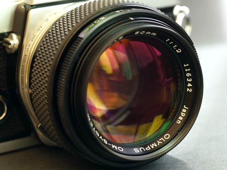 olympus-zuiko-50mm-f12