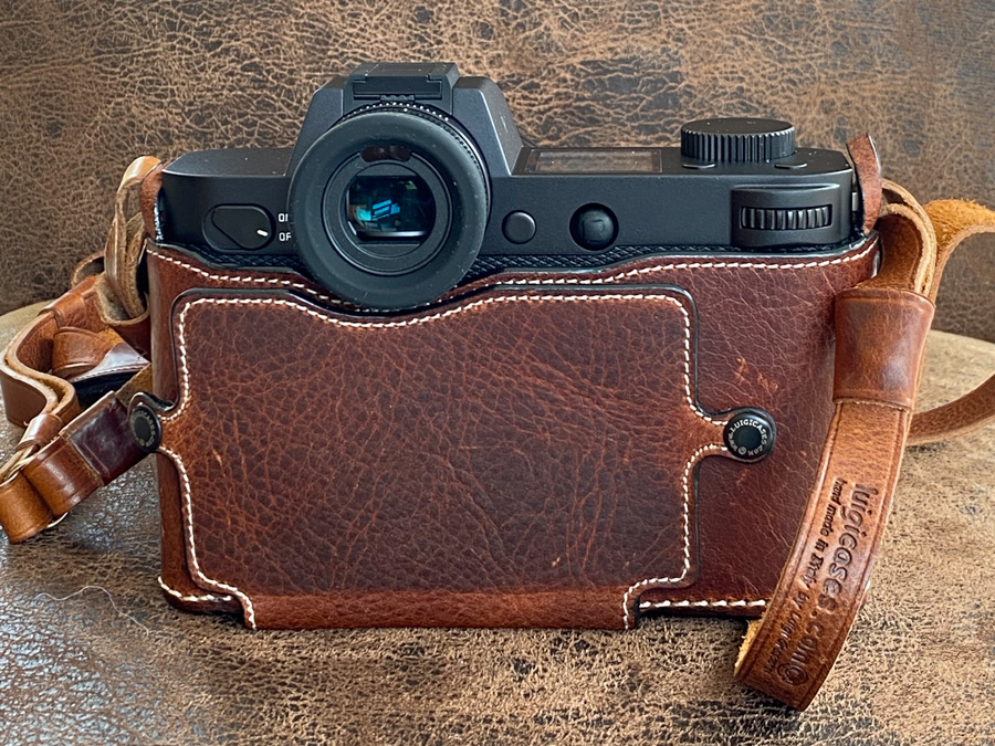 luigi s leather case for the leica sl2 s 2